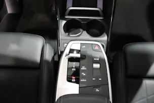 BMW 223d xDrive paddles Active Tourer