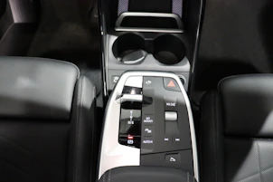 Fahrzeugbild BMW 223d xDrive paddles Active Tourer