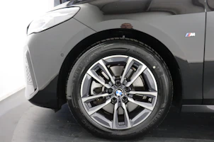 Fahrzeugbild BMW 223d xDrive paddles Active Tourer