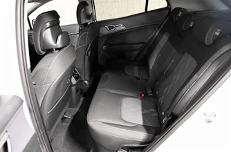 https://vehicle.imgix.net/4246377/4981673c-e088-49a5-8d27-5694e711164e.jpg