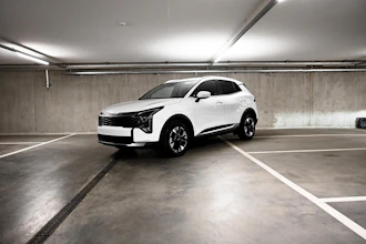 https://vehicle.imgix.net/4246377/69dd50f6-2774-4ccf-a06e-11a449534ff8.jpg