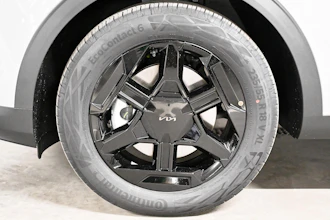 https://vehicle.imgix.net/4246379/fa857a0a-766d-4e77-ba64-d454ca0b47b9.jpg