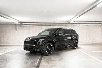 https://vehicle.imgix.net/4246389/664ef68c-35df-4c20-884c-60392e3ec832.jpg