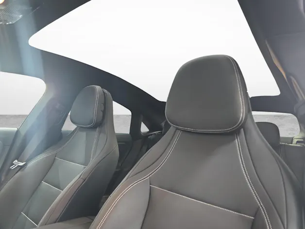 Mercedes-Benz CLA 350 4MATIC EQ Technology AMG Line
