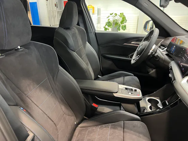 BMW X1 20d xDrive paddles