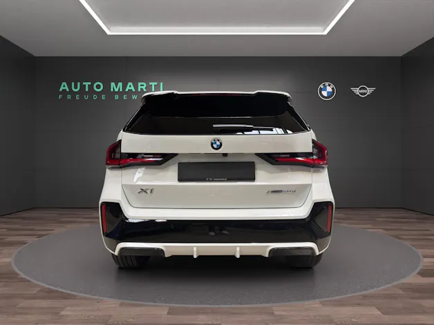 BMW X1 20d xDrive paddles