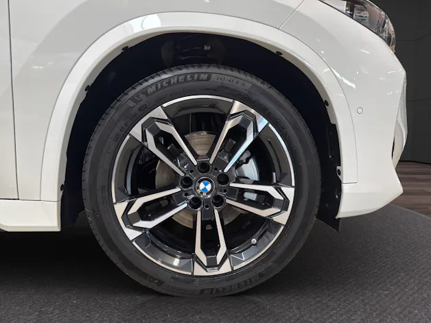 BMW X1 20d xDrive paddles