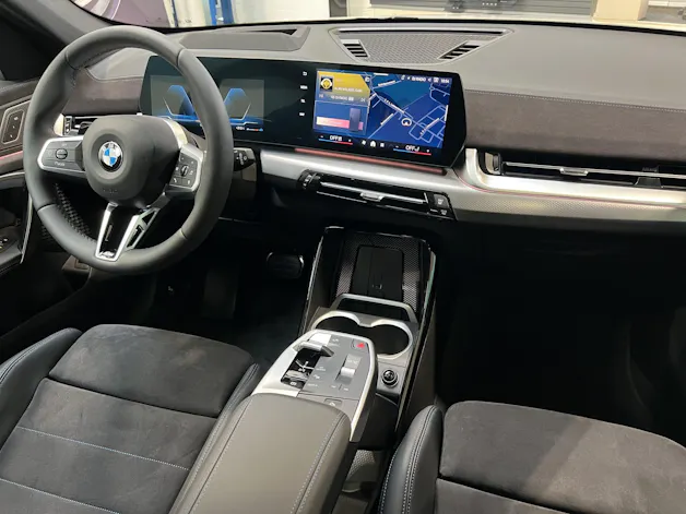 BMW X1 20d xDrive paddles