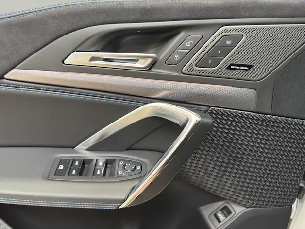 BMW X1 20d xDrive paddles