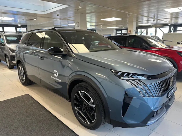 Peugeot 5008 1.6 PHEV 225 GT