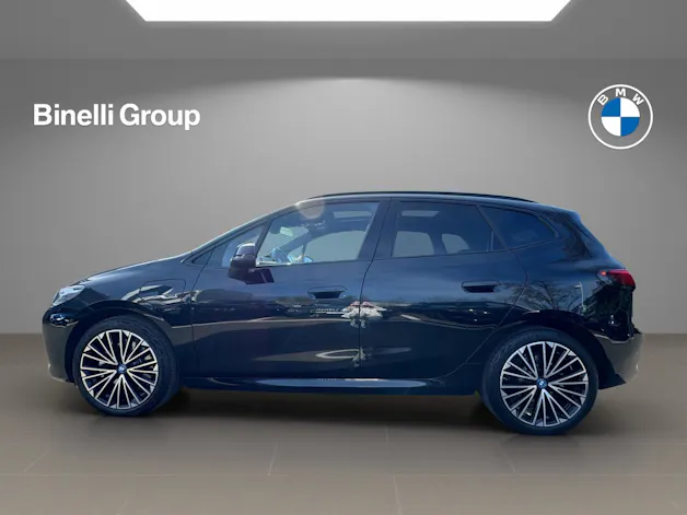 BMW 230e xDrive paddles Active Tourer