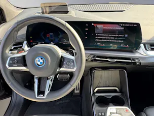 BMW 230e xDrive paddles Active Tourer