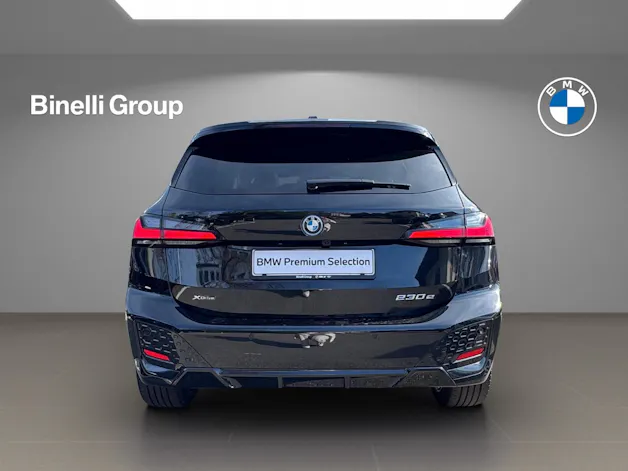 BMW 230e xDrive paddles Active Tourer