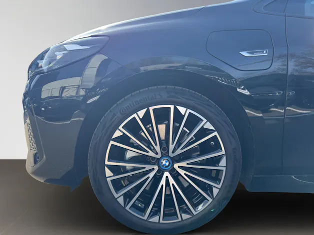 BMW 230e xDrive paddles Active Tourer