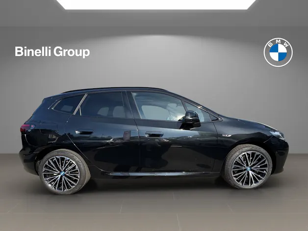 BMW 230e xDrive paddles Active Tourer