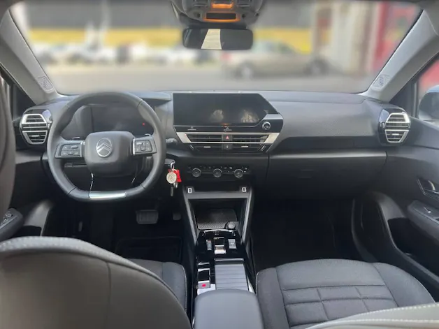 Citroën C4 Hybrid 145ch Automatique PLUS