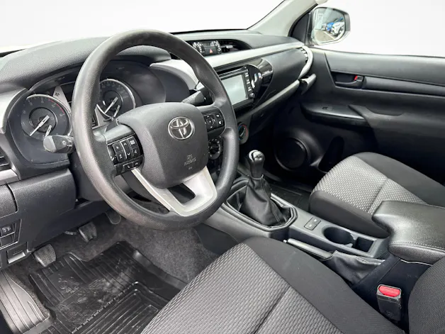 Toyota Hilux Double Cab.-Pick-up 2.4 D-4D 150 Comfort