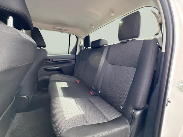Toyota Hilux Double Cab.-Pick-up 2.4 D-4D 150 Comfort