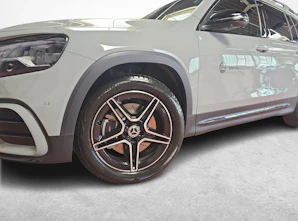 Fahrzeugbild MERCEDES-BENZ GLB 220 4MATIC AMG Line