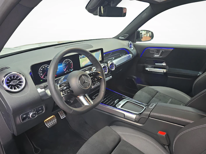 Fahrzeugbild MERCEDES-BENZ GLB 220