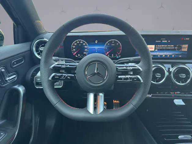 Mercedes-Benz A 220 d AMG Line