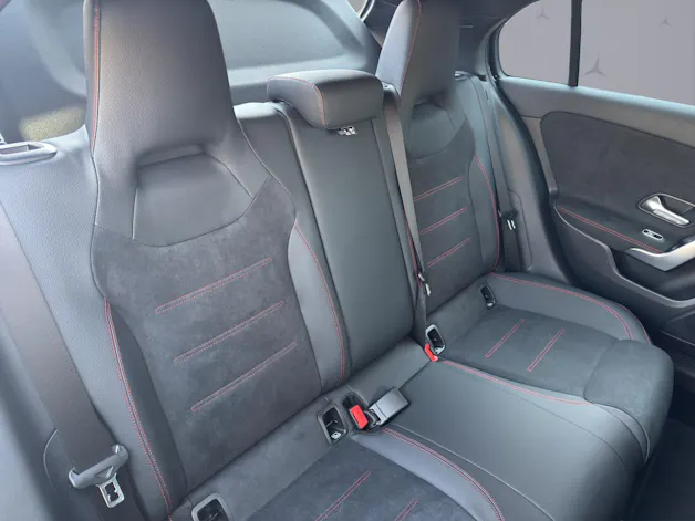Mercedes-Benz A 220 d AMG Line