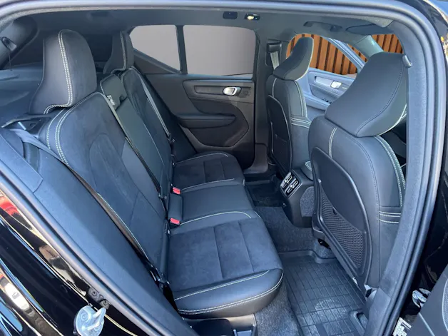 Volvo EX40 Twin Black Edition AWD