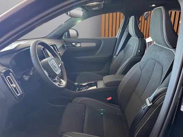 Volvo EX40 Twin Black Edition AWD