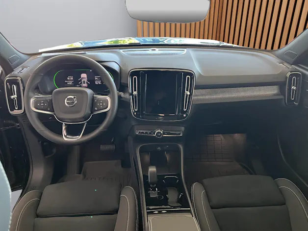 Volvo EX40 Twin Black Edition AWD