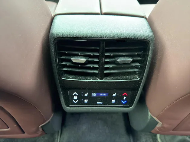 DS Automobiles 9 1.6 E-Tense Rivoli+ 4x4