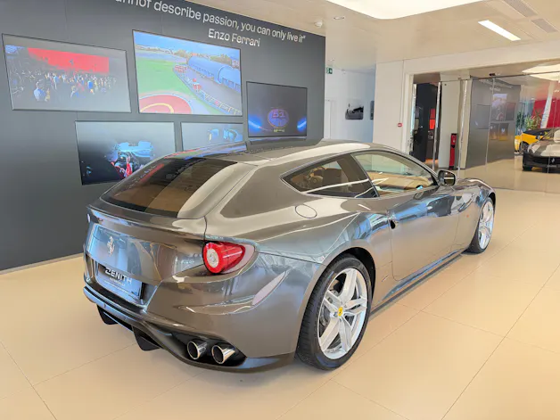Ferrari FF