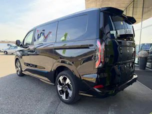 Ford Tourneo Bus 320 L1H1 Sport Automat