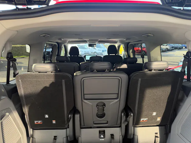 Ford Tourneo Bus 320 L1H1 Sport Automat
