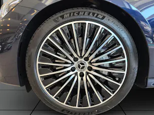 Mercedes-Benz E 220 d 4Matic 9G-Tronic
