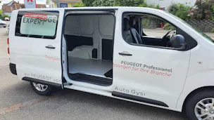 Peugeot e-Expert 50 KWh Standard Helvetia (437)