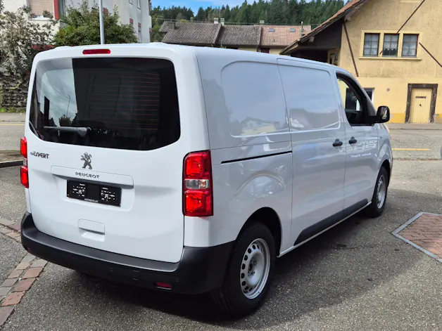 Peugeot e-Expert 50 KWh Standard Helvetia (437)