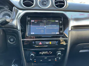 Suzuki Vitara 1.4T Compact + Hybrid