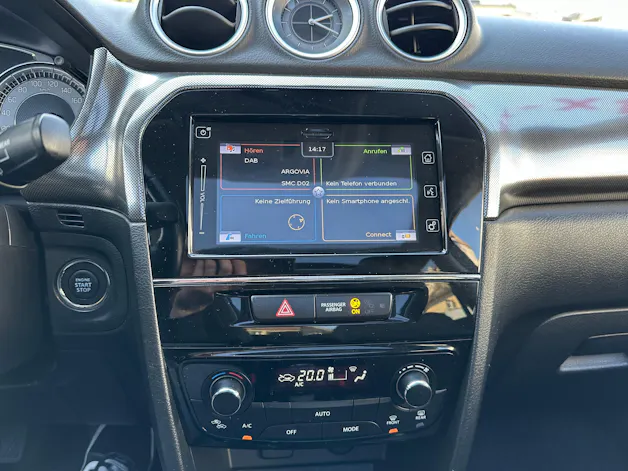 Suzuki Vitara 1.4T Compact + Hybrid