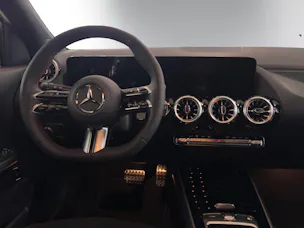 Mercedes-Benz GLA 220 4Matic 8G-DCT