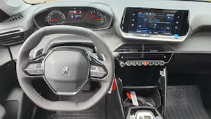 Peugeot 208 MHEV Allure Premium Helvetia (419)