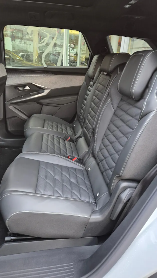 Peugeot 5008 4x4 GT Exclusive / Helvetia