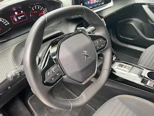 Peugeot 2008 1.2 PT Act.Pack EAT8