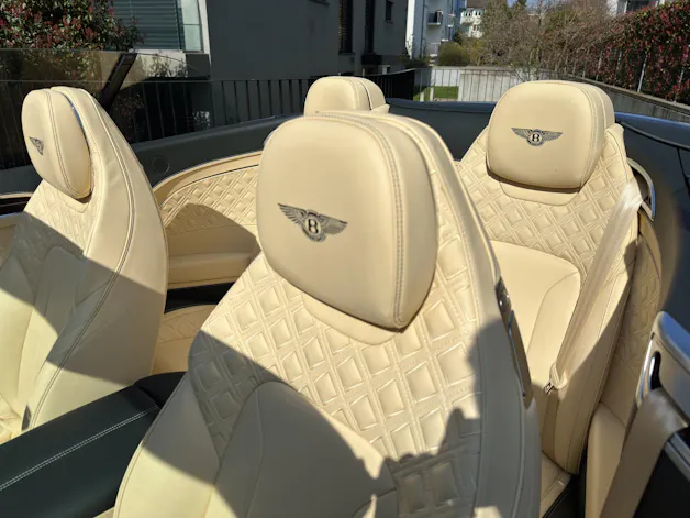 Bentley Continental GTC 4.0 V8 Mulliner