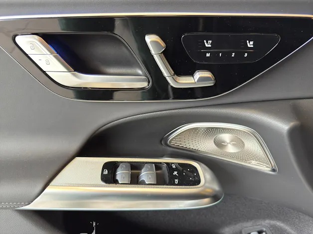 Mercedes-Benz E 400 e 4Matic 9G-Tronic