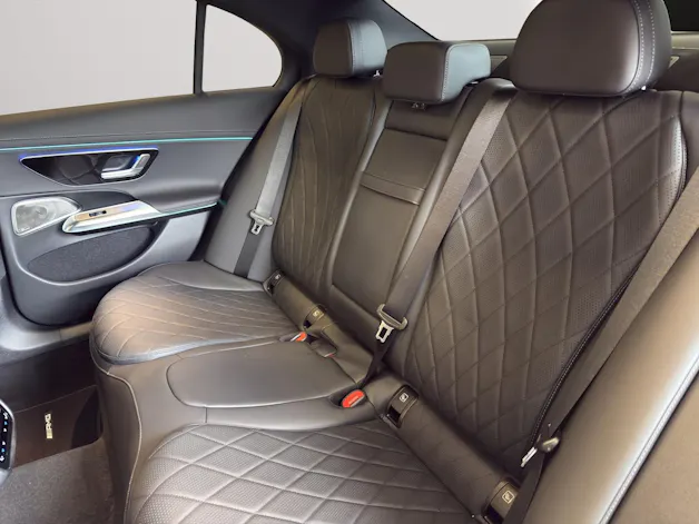 Mercedes-Benz E 400 e 4Matic 9G-Tronic