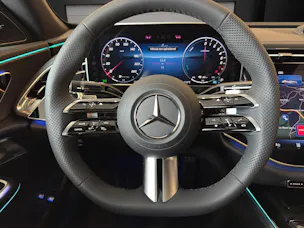 Mercedes-Benz E 400 e 4Matic 9G-Tronic