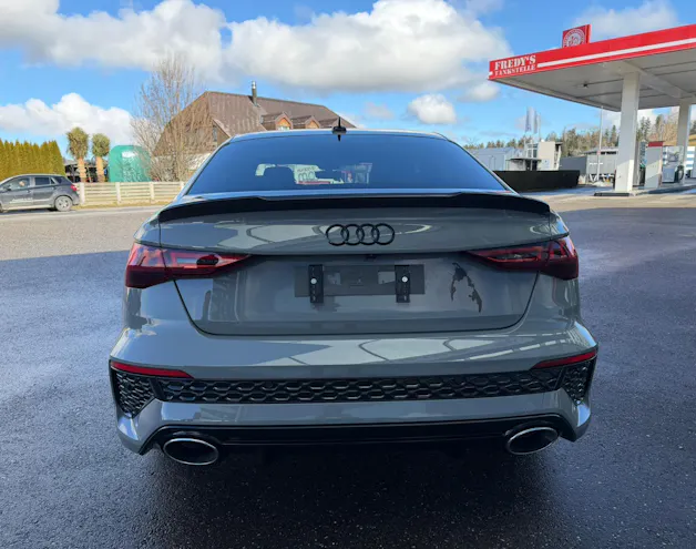 Audi RS3 Limousine 2.5 TSI quattro S-tronic