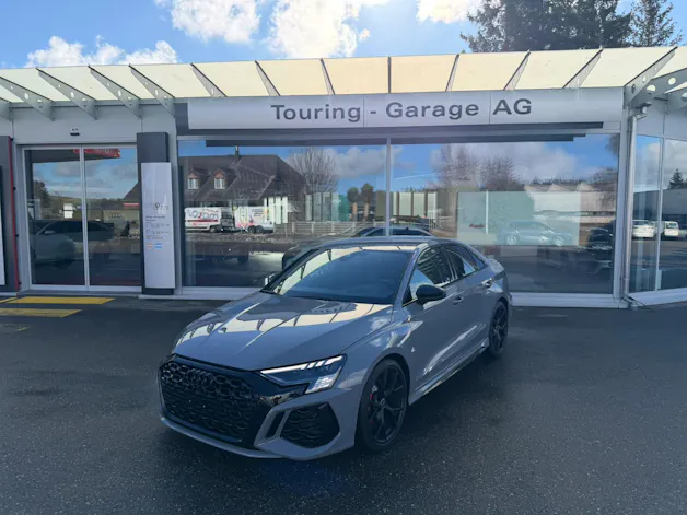 Audi RS3 Limousine 2.5 TSI quattro S-tronic