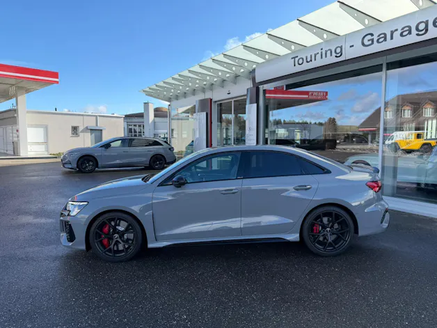 Audi RS3 Limousine 2.5 TSI quattro S-tronic