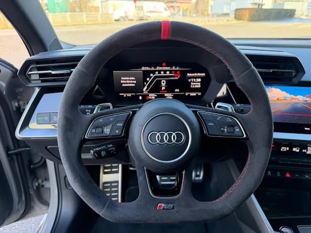 Audi RS3 Limousine 2.5 TSI quattro S-tronic